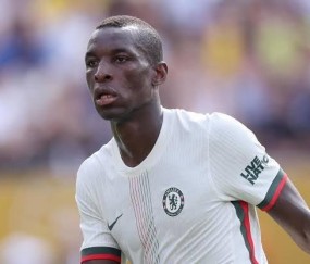 天空记者：切尔西不担心雅克松的情况，球员无需立即回到伦敦