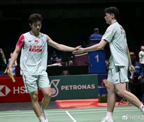 全英赛国羽悲喜夜：女线扛旗，男队团灭，决赛死磕韩国！|安洗莹|王祉怡|女双|半决赛|全英羽毛球公开赛_新浪体育_新浪新闻