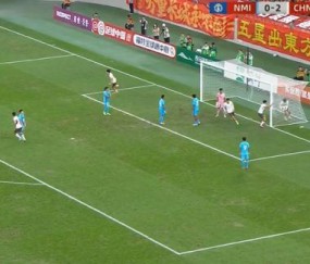 mk体育-2分钟2球！王钰栋传中助攻朱鹏宇头球破门，U22国足3-0领先！