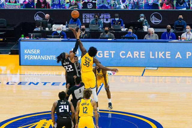 1610210405691093652.jpg 00nba-warriors-score2-superJumbo.jpg